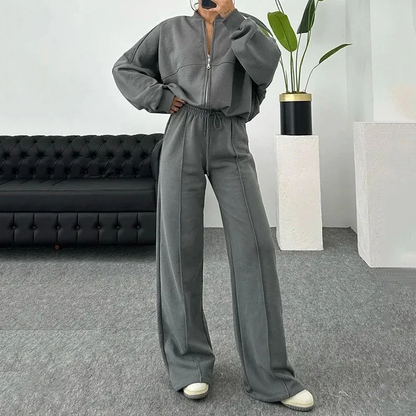 Louise - Oversized Tracksuit