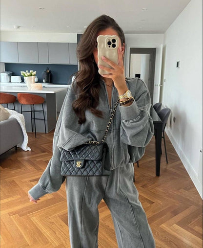 Louise - Oversized Tracksuit
