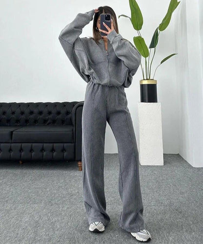 Louise - Oversized Tracksuit